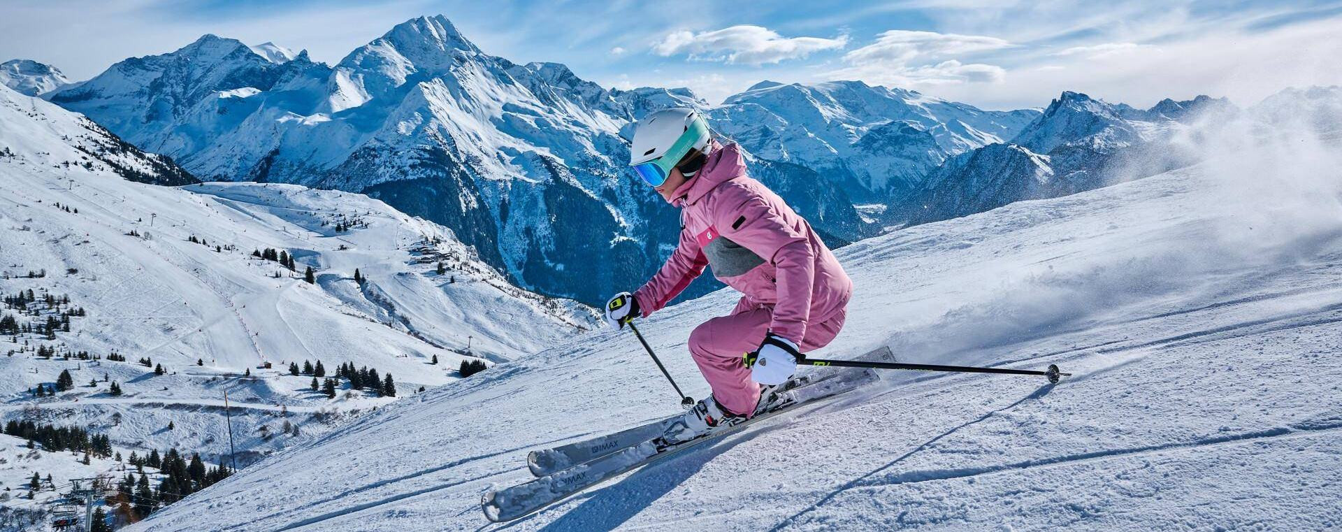la-plagne-skier-jour-blanc-studio-1920x761-19
