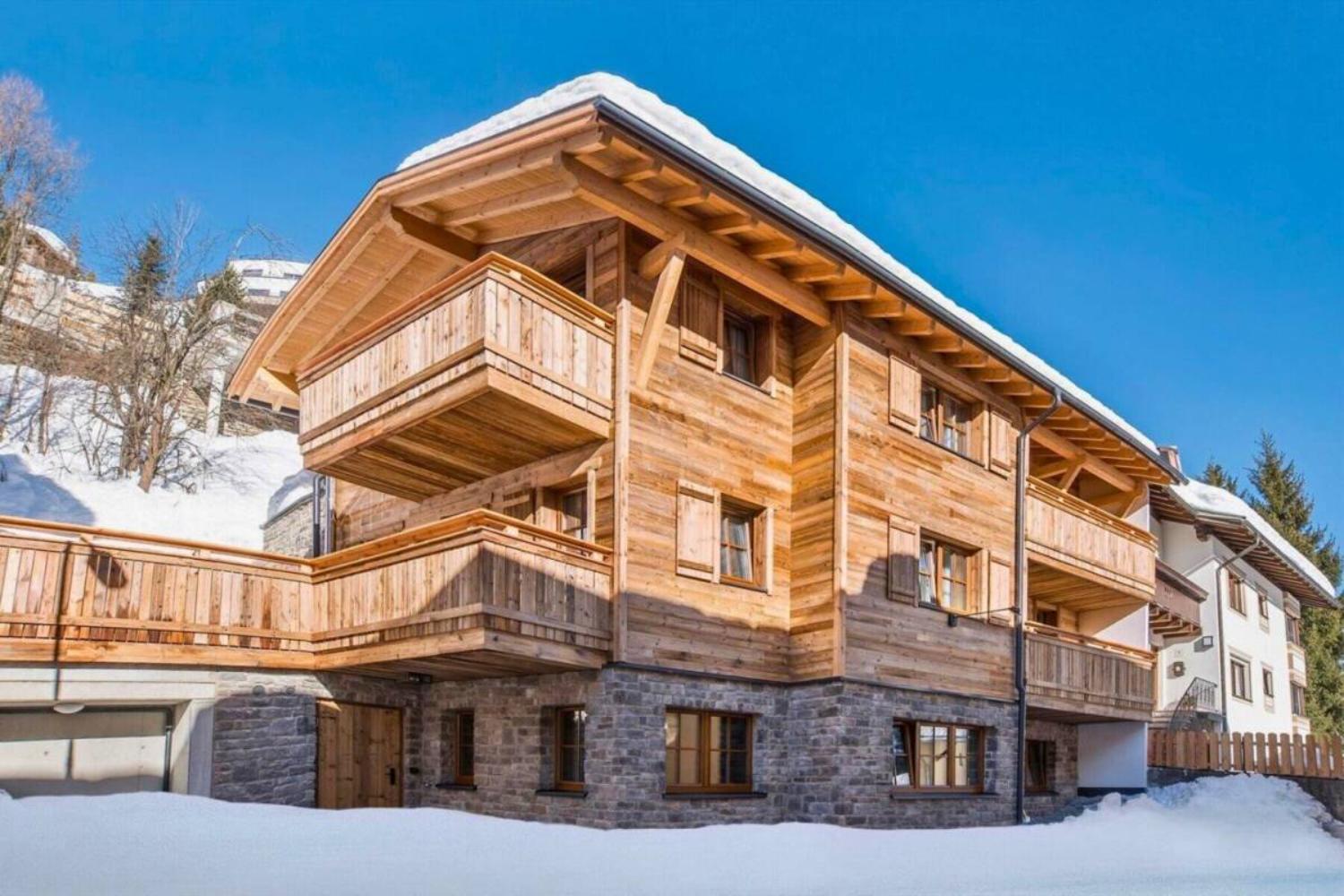 01-scalewidthwzeymdbd-catered-chalet-crystal-sankt-anton-aanzicht-1466878