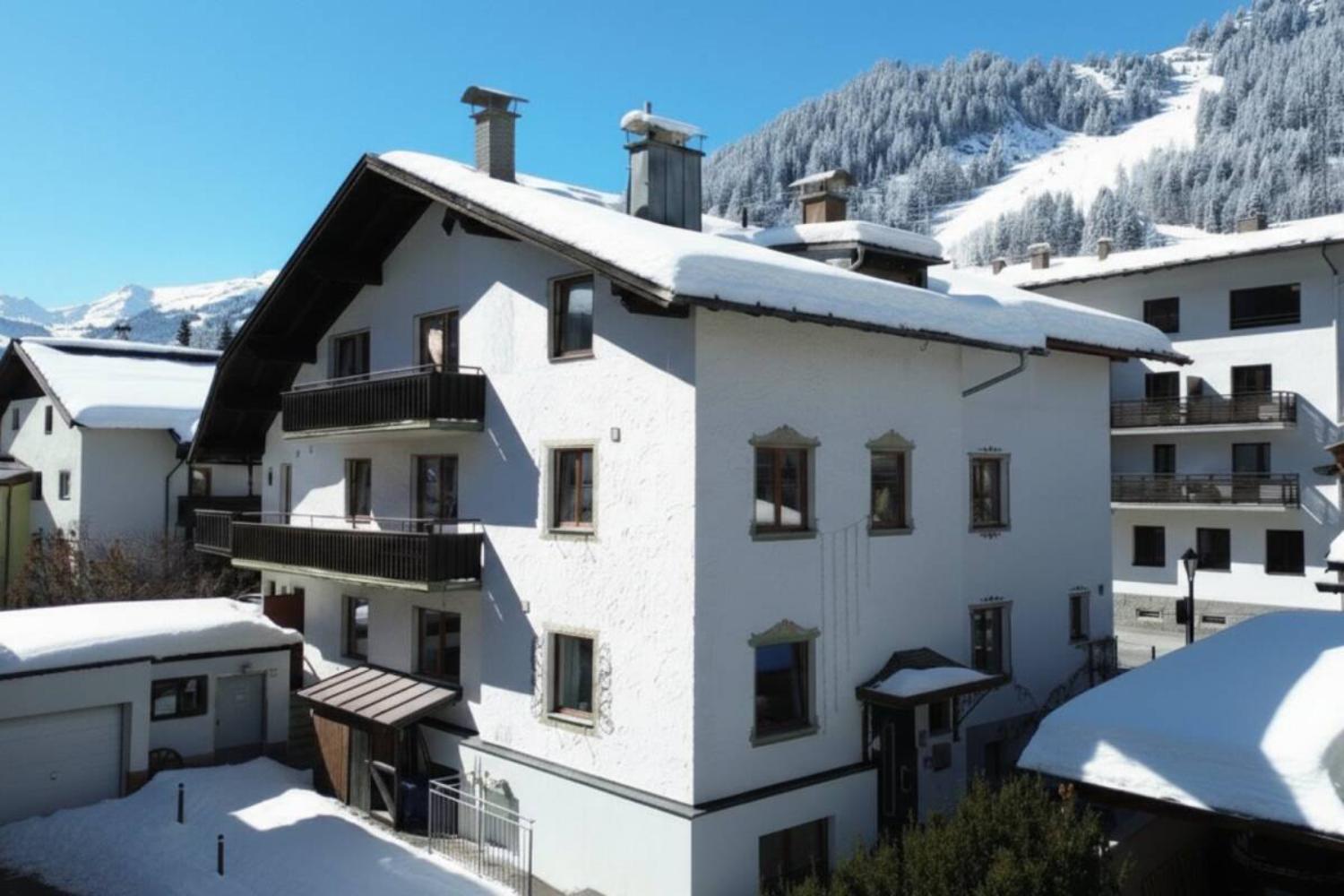 01-scalewidthwzeymdbd-catered-chalet-hans-sankt-anton-aanzicht-1467024