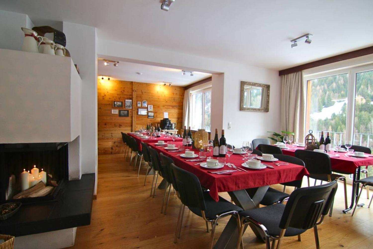 03-scalewidthwzeymdbd-catered-chalet-gabl-sankt-anton-inclusief-diner-1466981