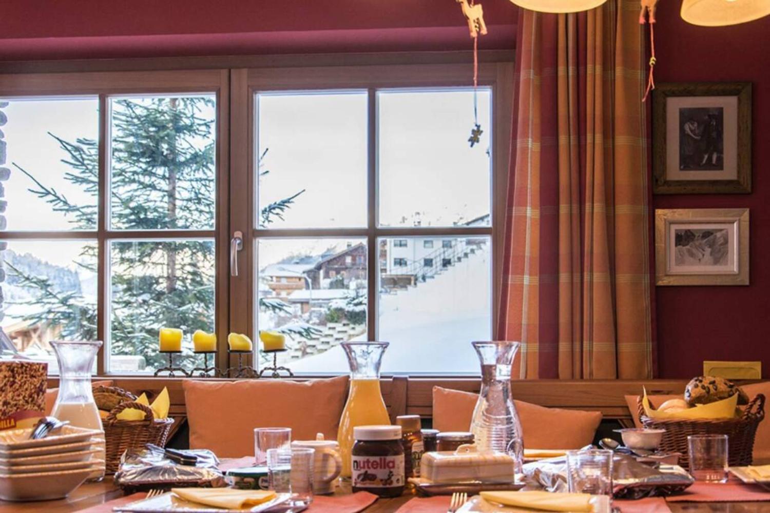 04-scalewidthwzeymdbd-catered-chalet-alpinum-sankt-anton-ontbijt-1466775