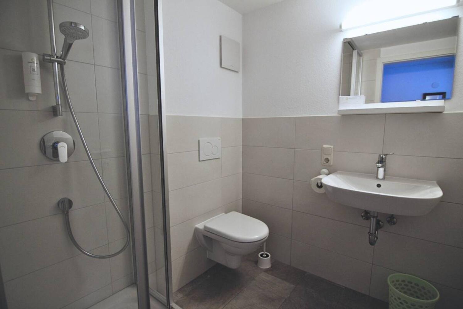 06-scalewidthwzeymdbd-catered-chalet-eisfall-sankt-anton-badkamer-1466932