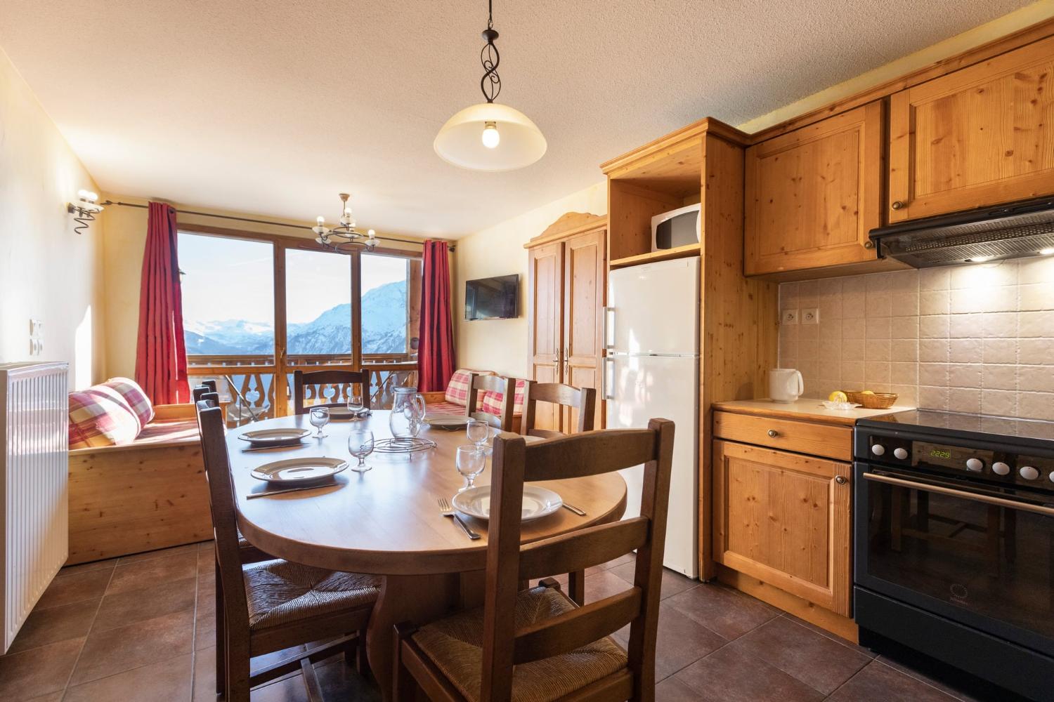 1-116-lesbalcons-apt824-6-8cpers-c-reyboz-1462849