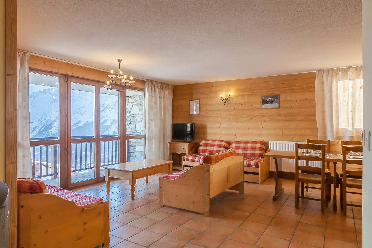 1-blr-types-appartement-8-10pers-sejour-1462818
