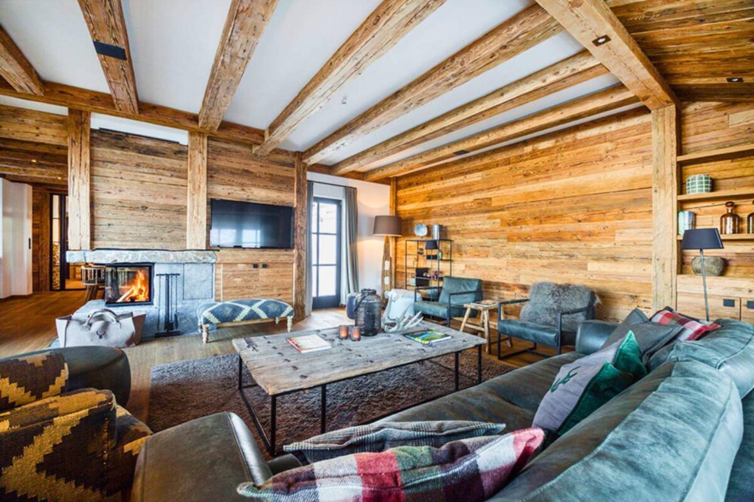 10-catered-chalet-lodge-of-joy-wagrain-flachau-woonkamer-scalewidthwzeymdbd-1467047