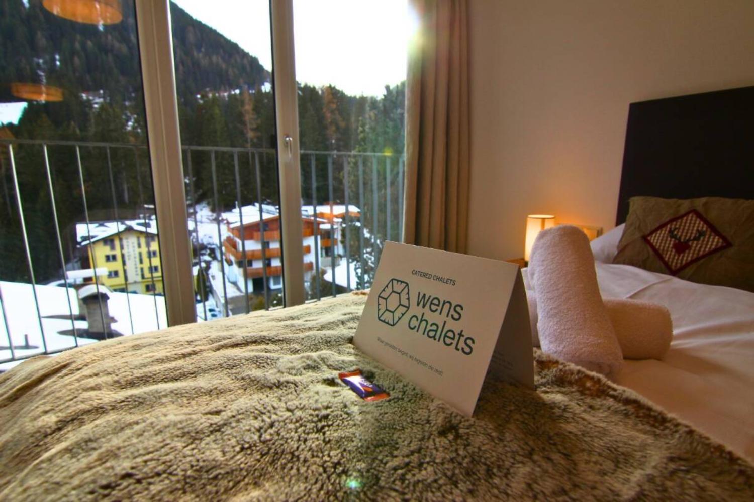 11-scalewidthwzeymdbd-catered-chalet-gabl-sankt-anton-kamer-met-uitzicht-1466992