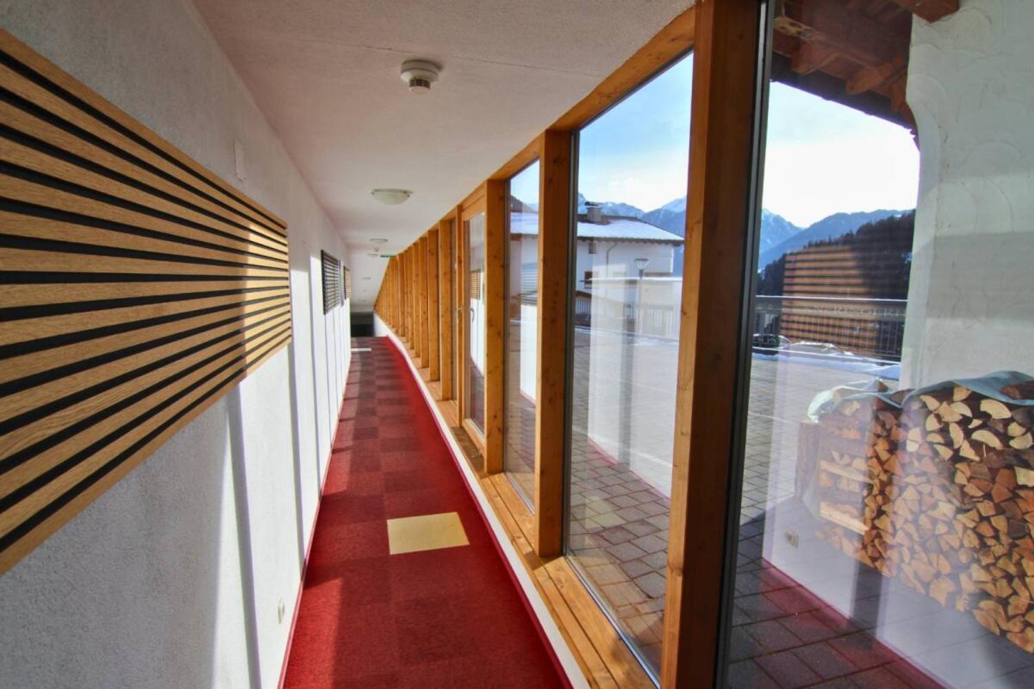12-scalewidthwzeymdbd-catered-chalet-tirolerhof-apart-serfaus-gang-1467294