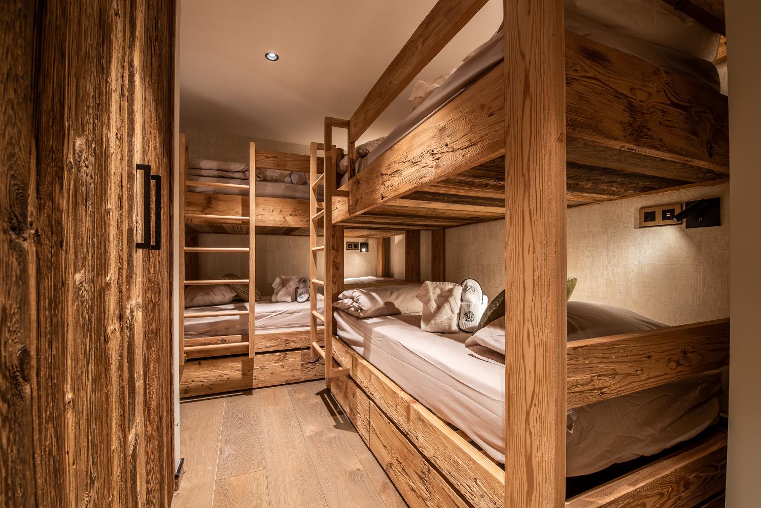 1220cea1-4559-41d4-9c6c-8728907ec0b9-1451027