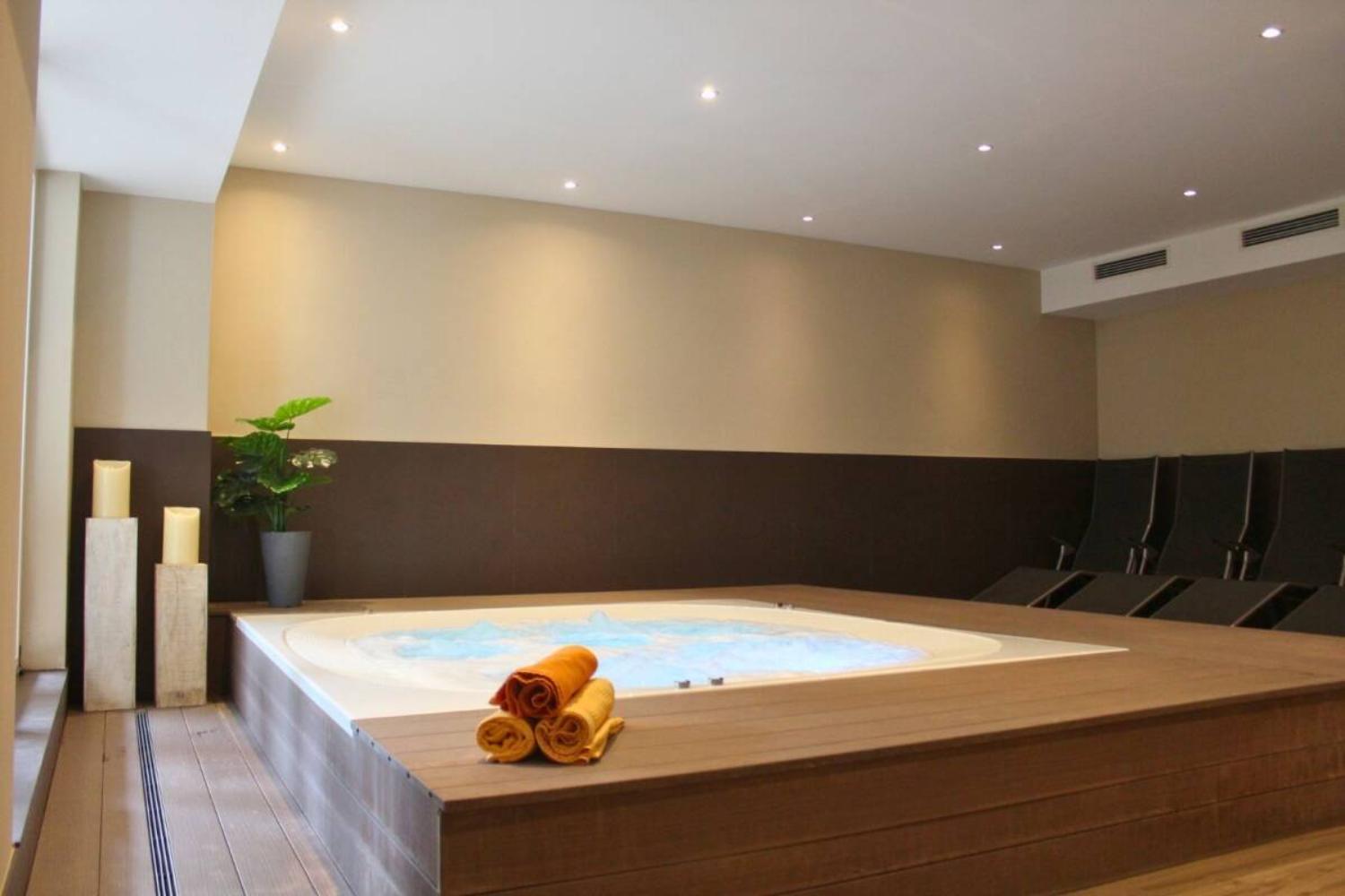 13-scalewidthwzeymdbd-catered-chalet-alpinum-sankt-anton-bubbelbad-1466785