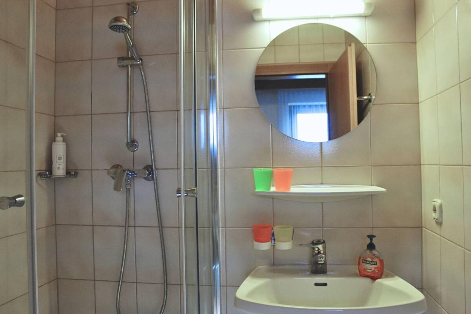17-scalewidthwzeymdbd-catered-chalet-sonnwend-sonnwend-badkamer-1467231