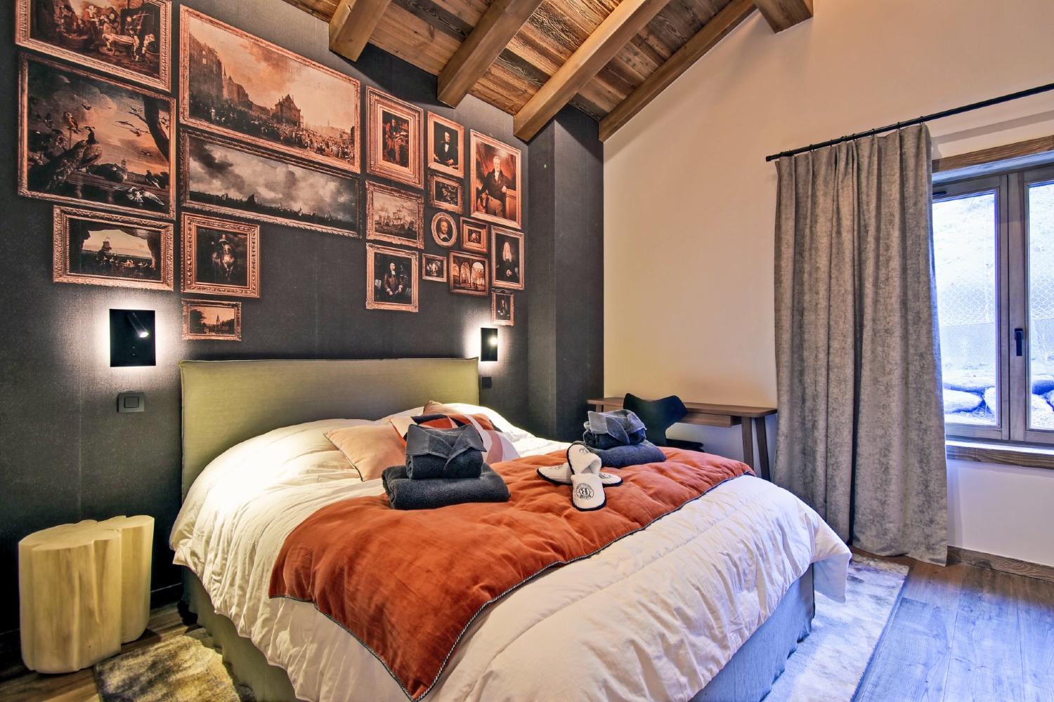 1f7b5413-ee8a-4d79-b22e-3ef1a69f8405-1451180