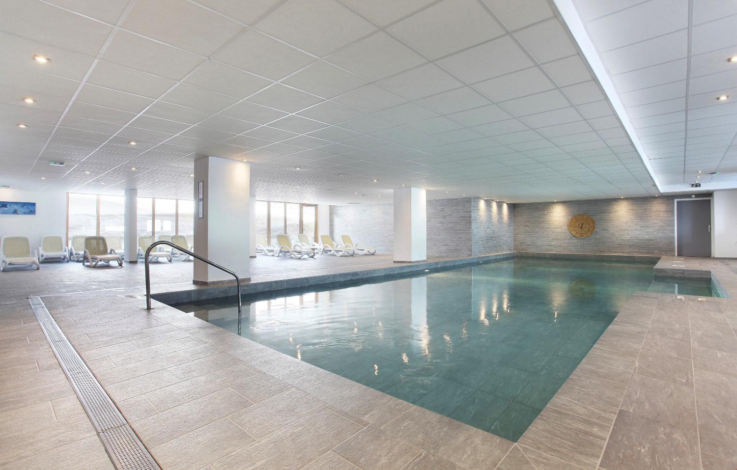 2-2420-tmpf46a-location-ski-plagne-village-residence-prestige-odalys-front-de-neige-2-938393