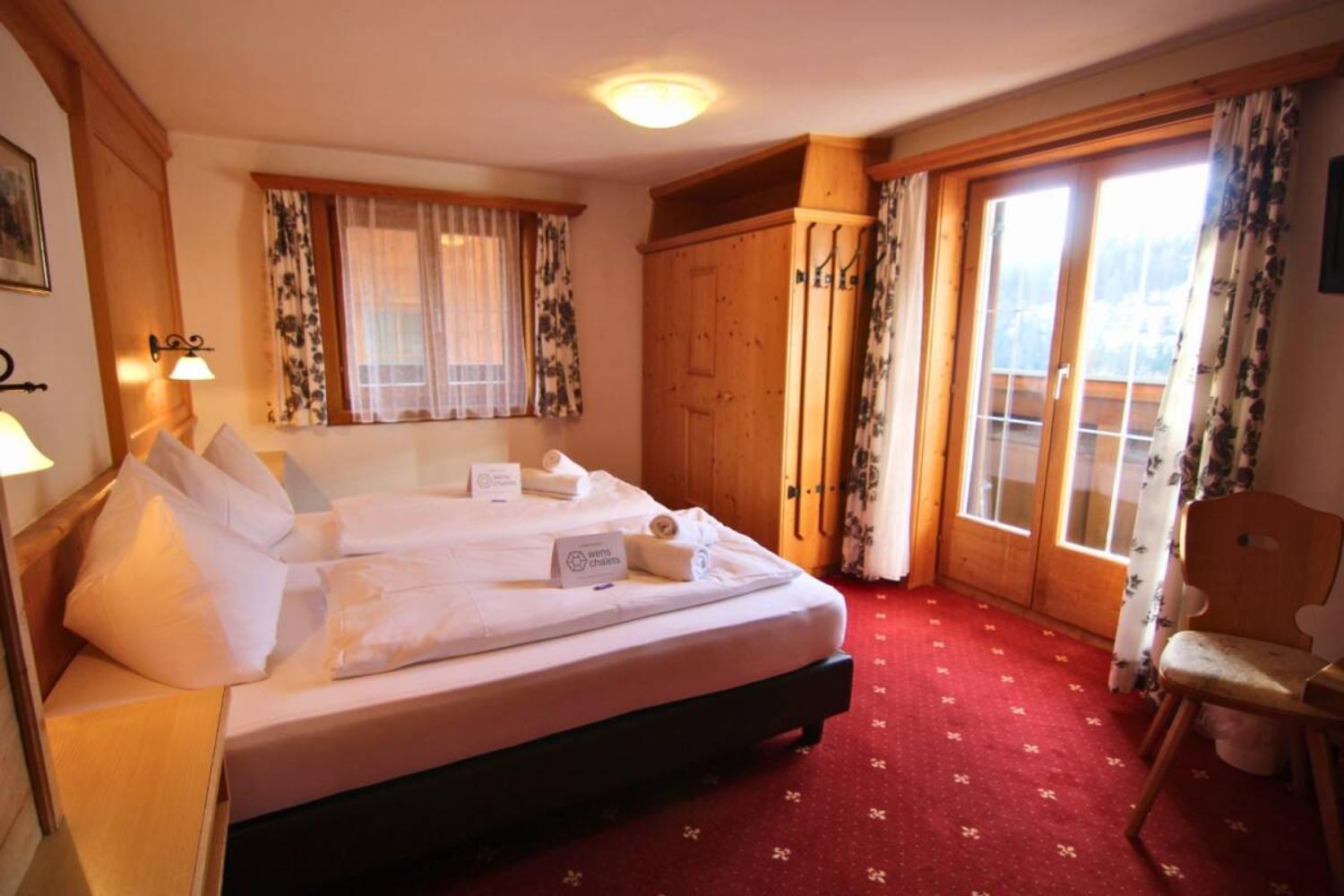 20-scalewidthwzeymdbd-wintersport-serfaus-tirolerhof-kamer-met-balkon-1467274
