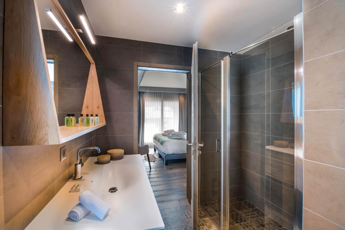 20pg-mammoth-lodge-d15-119-1147918