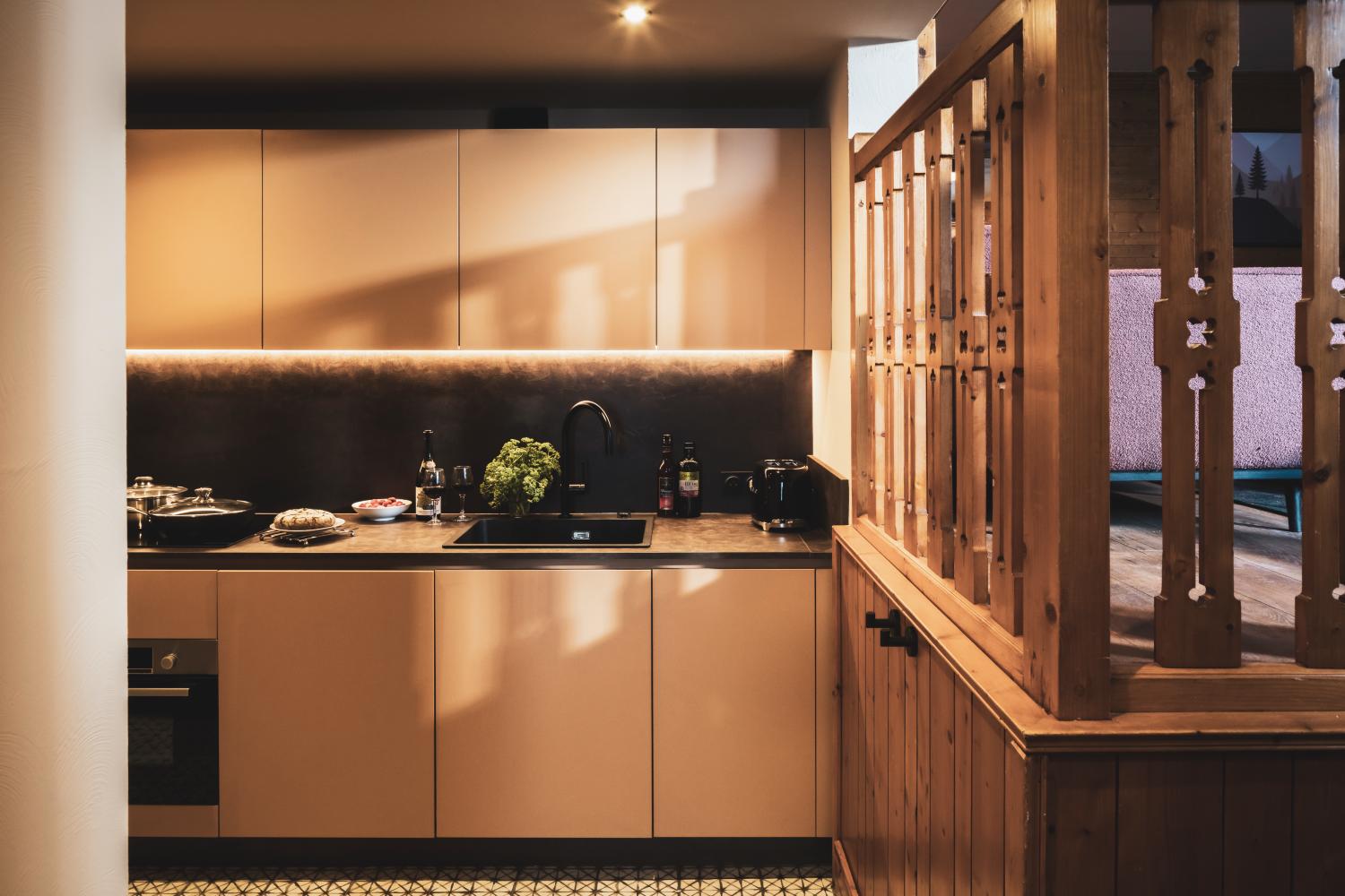 22-montagnettes-residence-sapiniere-menuires-4p6s-cuisine-10-cande-2026-1450709