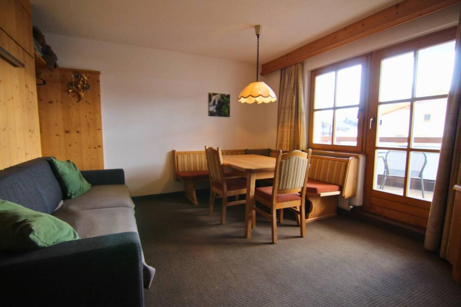 25-scalewidthwzeymdbd-catered-chalet-elfriede-fiss-woonkamer-appartement-c-1466968