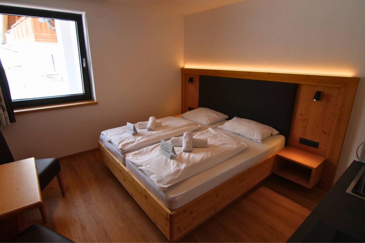 29-scalewidthwzeymdbd-catered-chalet-elfriede-fiss-slaapkamer-apartment-g-1466972