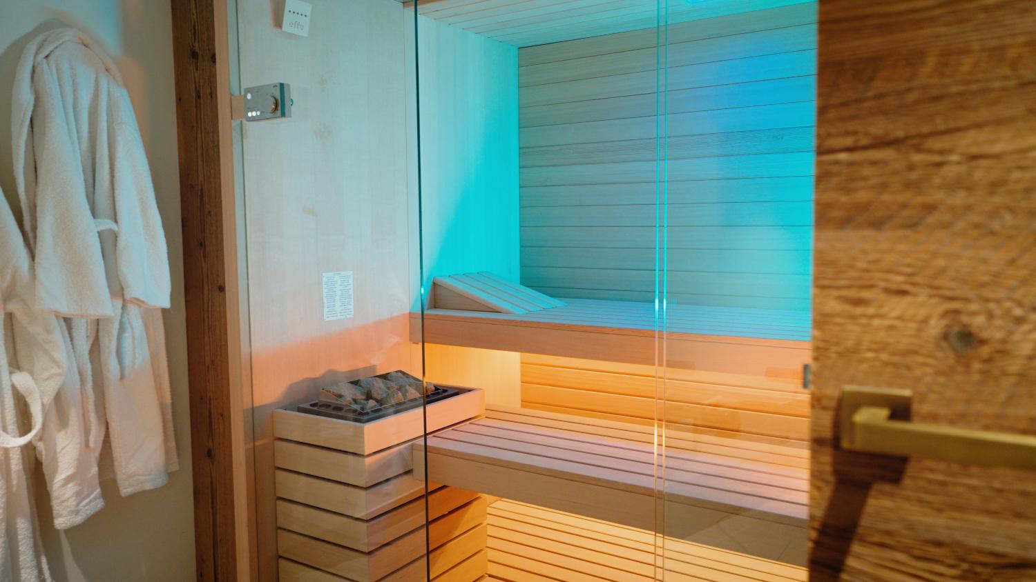 2ceead15-9038-4d5d-950f-6ef4bbed2f94-1451023