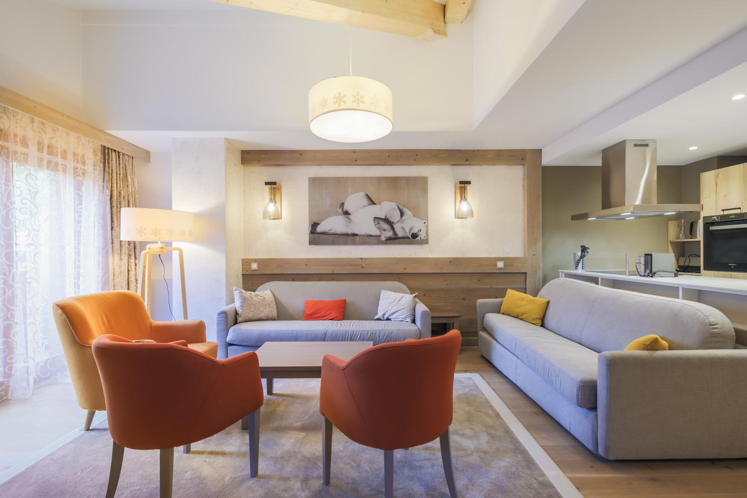 3-living-area-2-hevana-3-bedroom-1038717