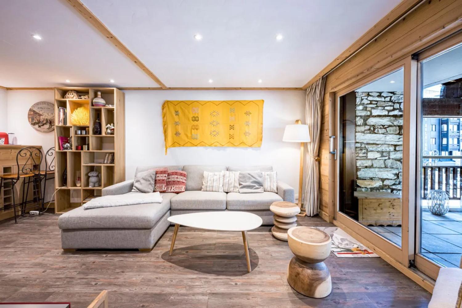 3-pieces-superbe-centre-village-avec-parking-2-1465980