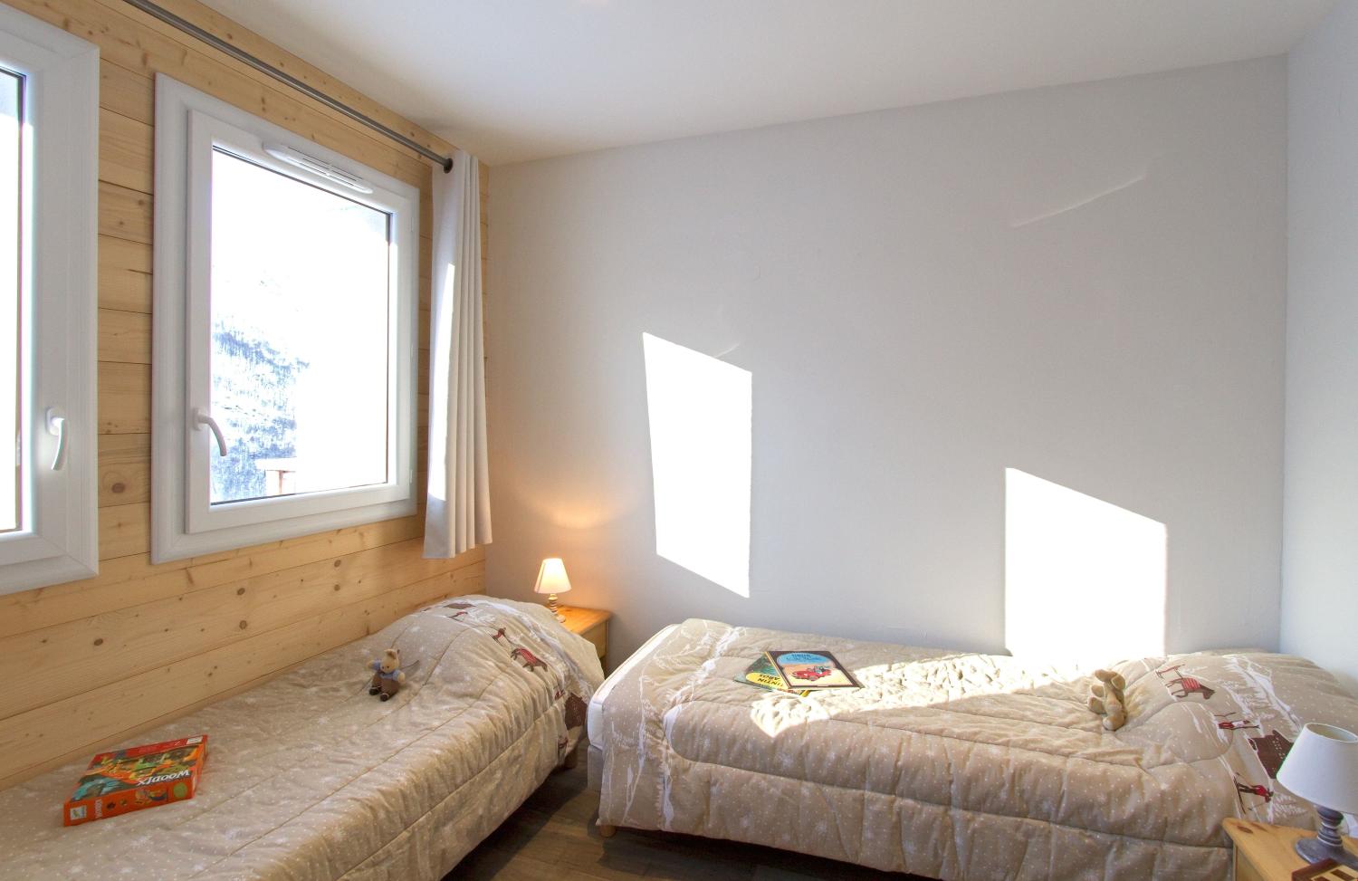 39-2443-tmp2ff5-location-ski-les-menuires-chalet-odalys-sophie-11-907608