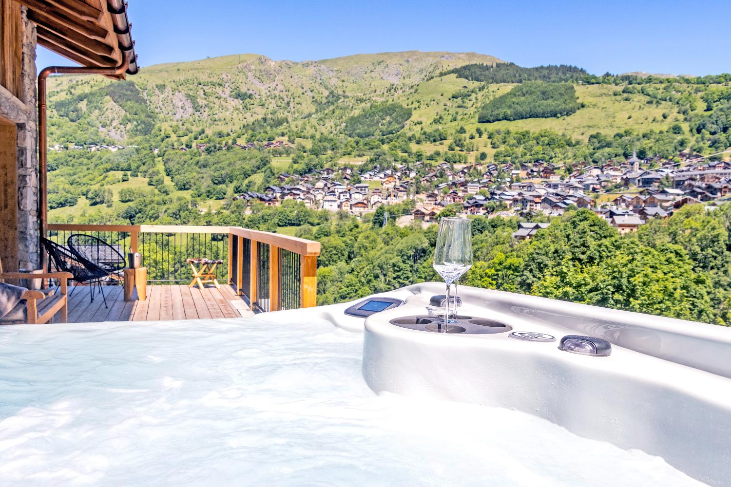 43dc575f-5f13-4f94-8ebb-dd3b385a9701-1451185