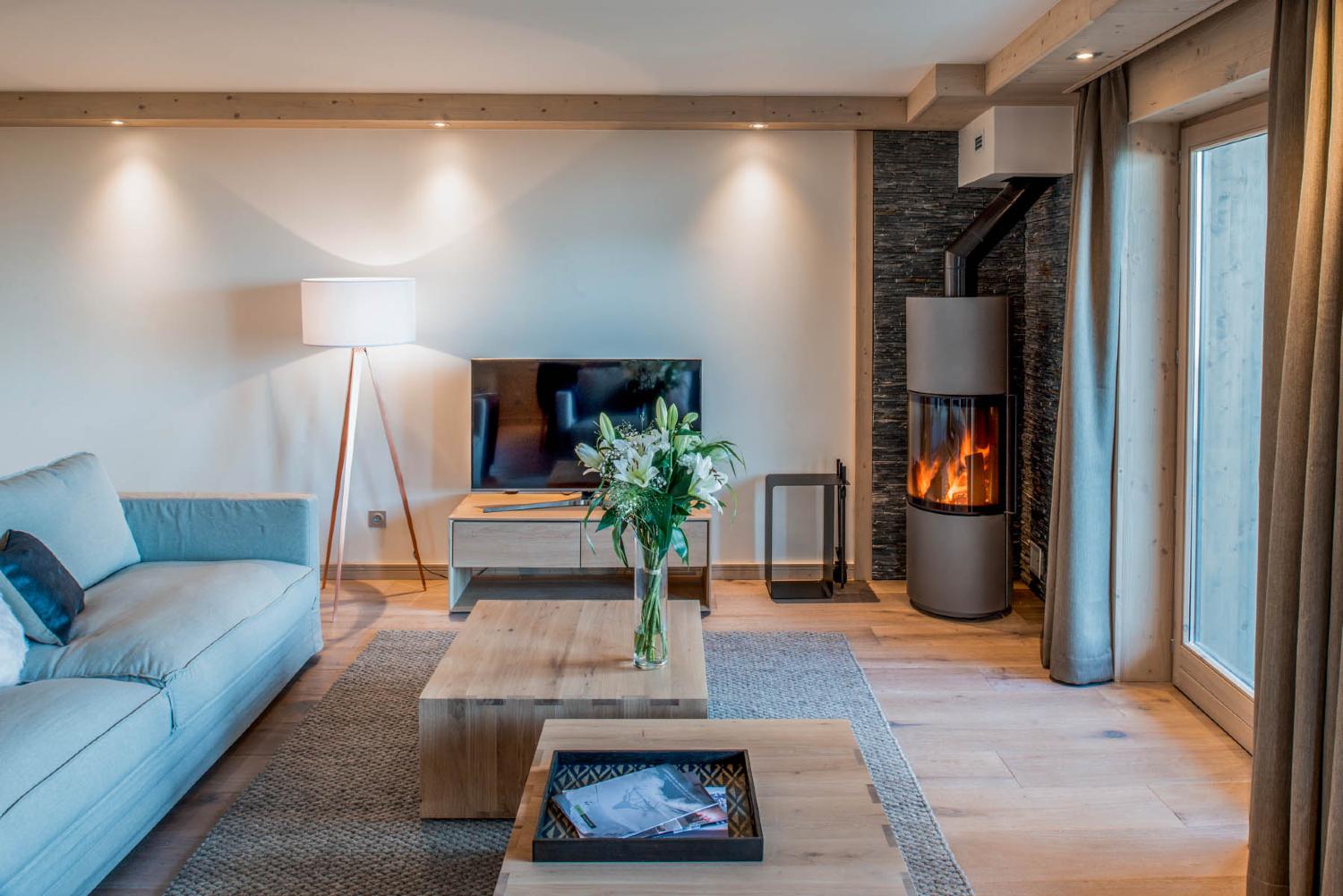 4mammoth-lodge-d03-046-1452256