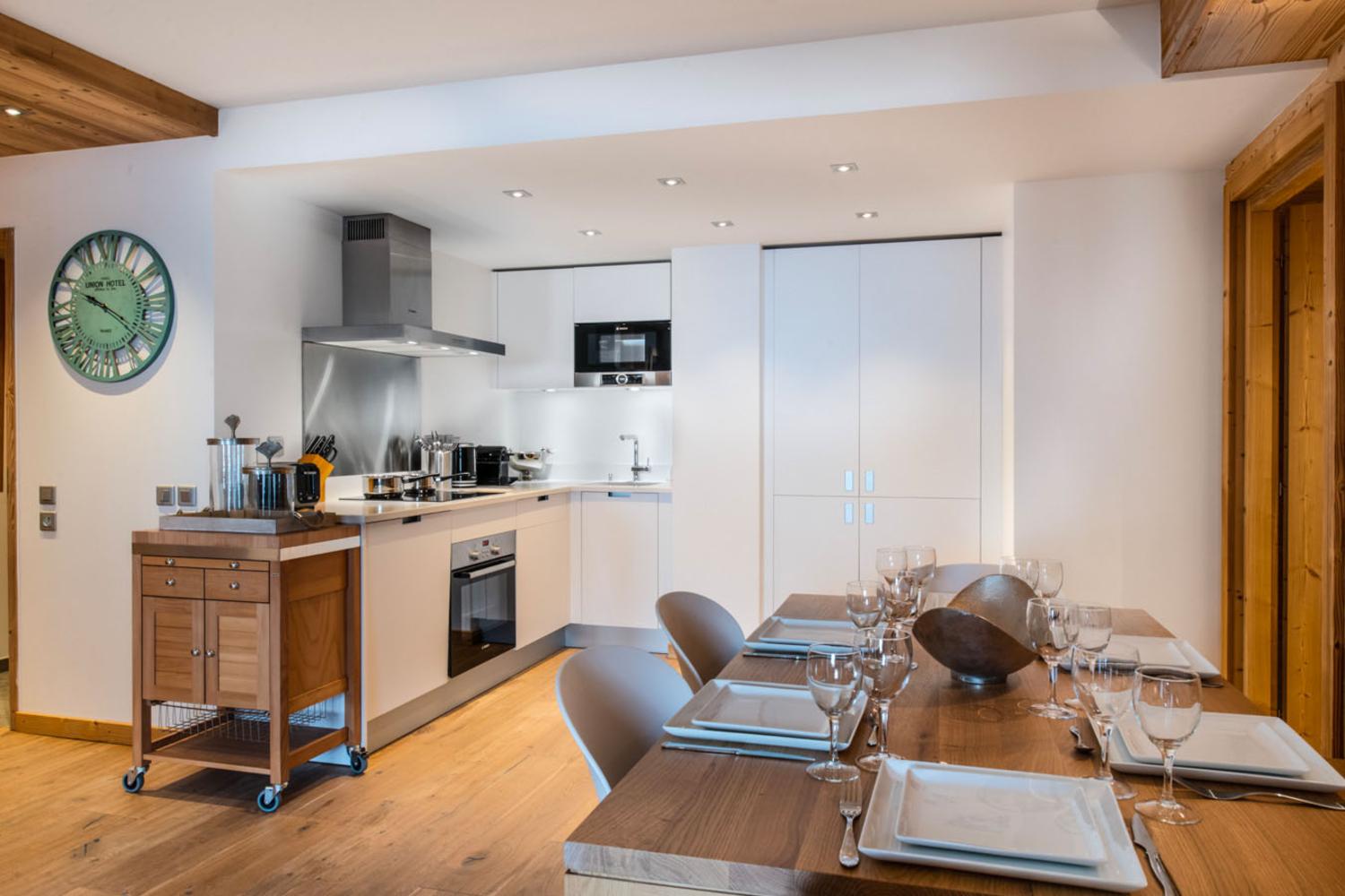 4pg-whistler-lodge-b08-003-1147593