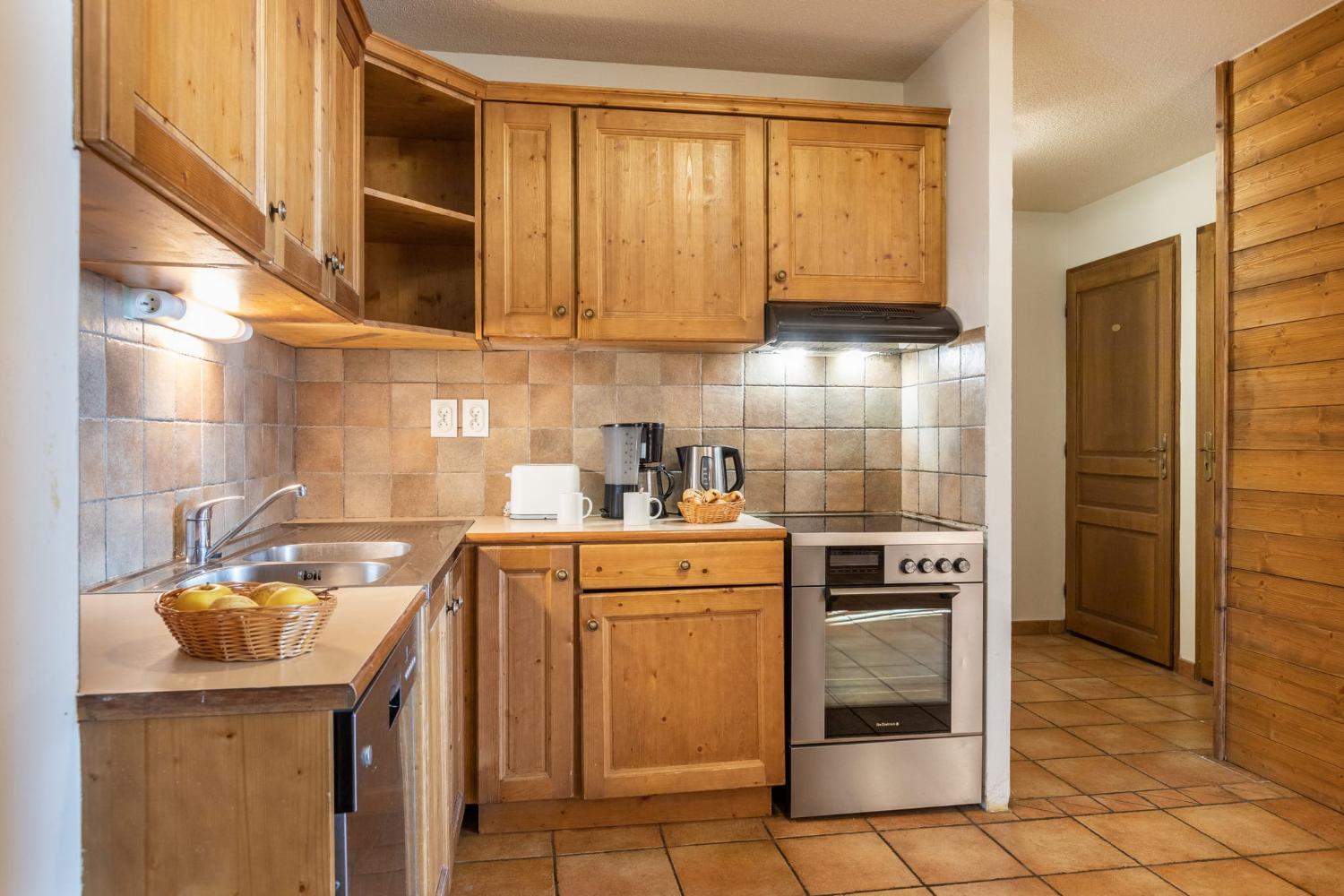 5-043-lesbalcons-apt245-10-12pers-c-reyboz-1462968