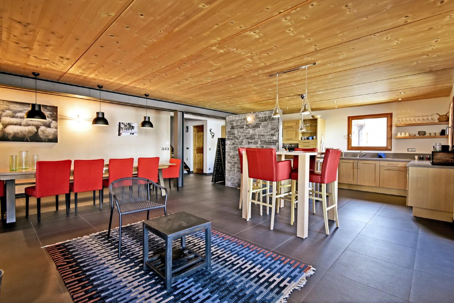 57b54db3-bdaa-4d9a-abce-46c291f988cc-1451103