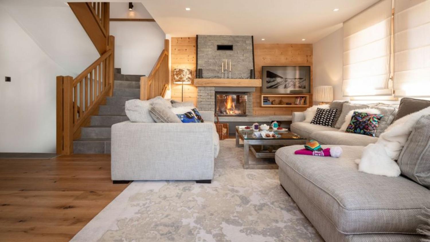 5907817-chalet-chanterella-living-room-1267208