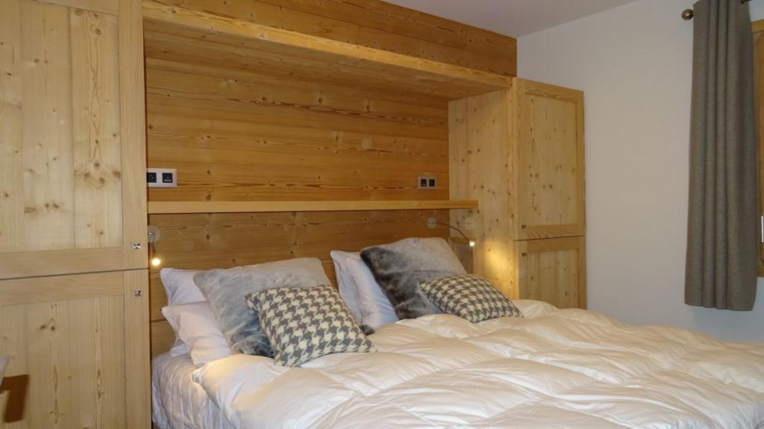 5916381-chalet-luna-bedroom-1267167