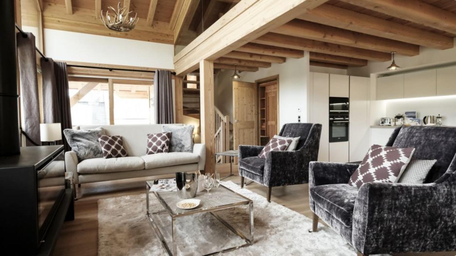 5936467-chalet-luna-living-room-1449617