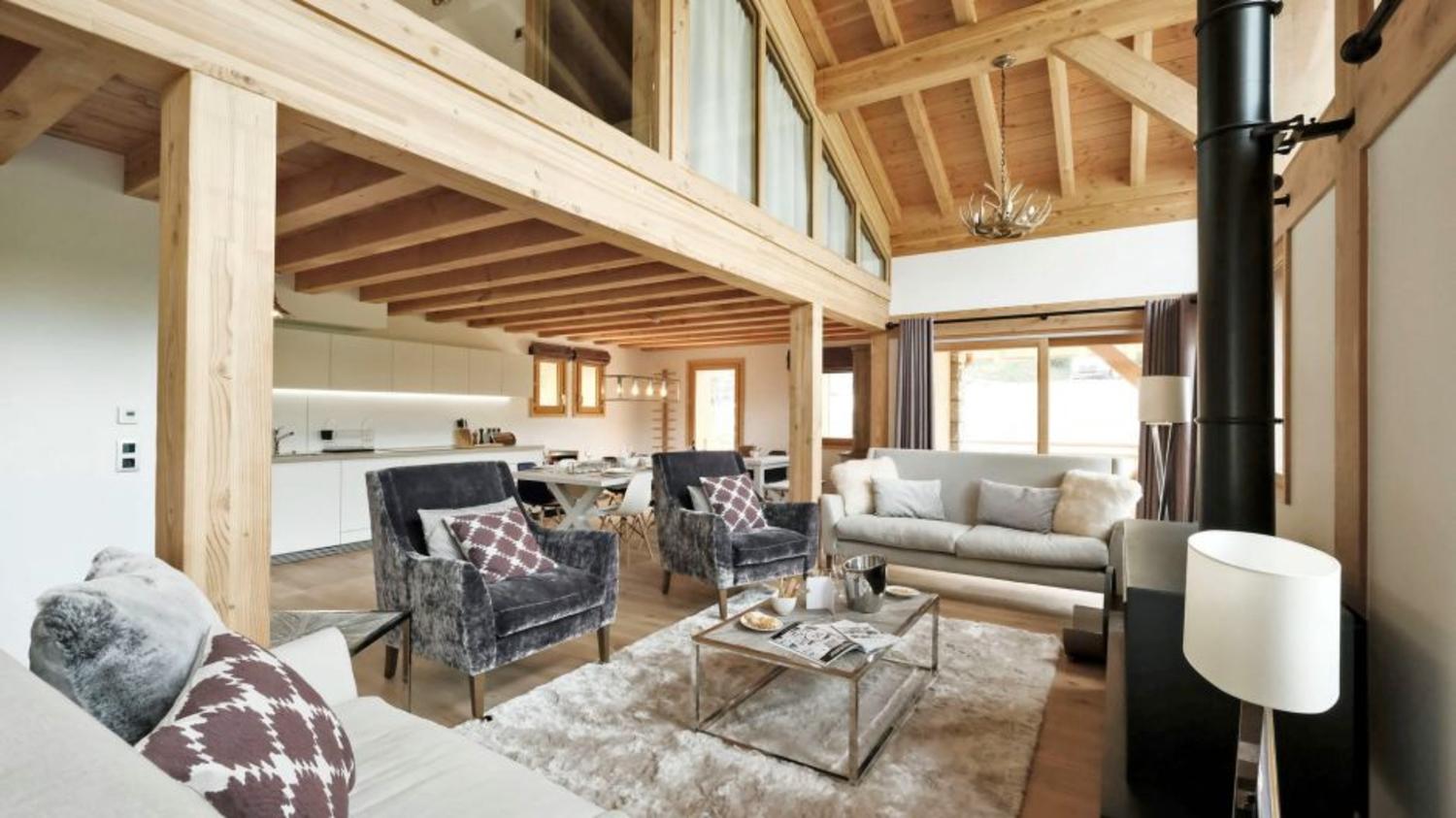 5946465-chalet-luna-living-room-1267156