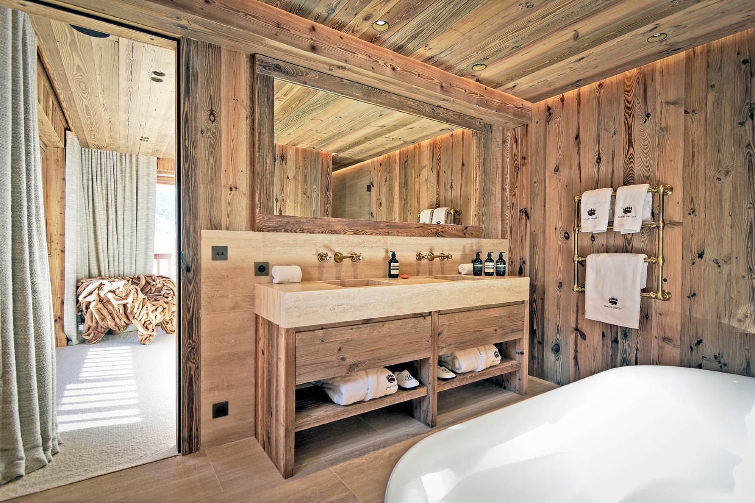 5ab0af19-ebcf-43c7-810c-433db8c32997-1451100