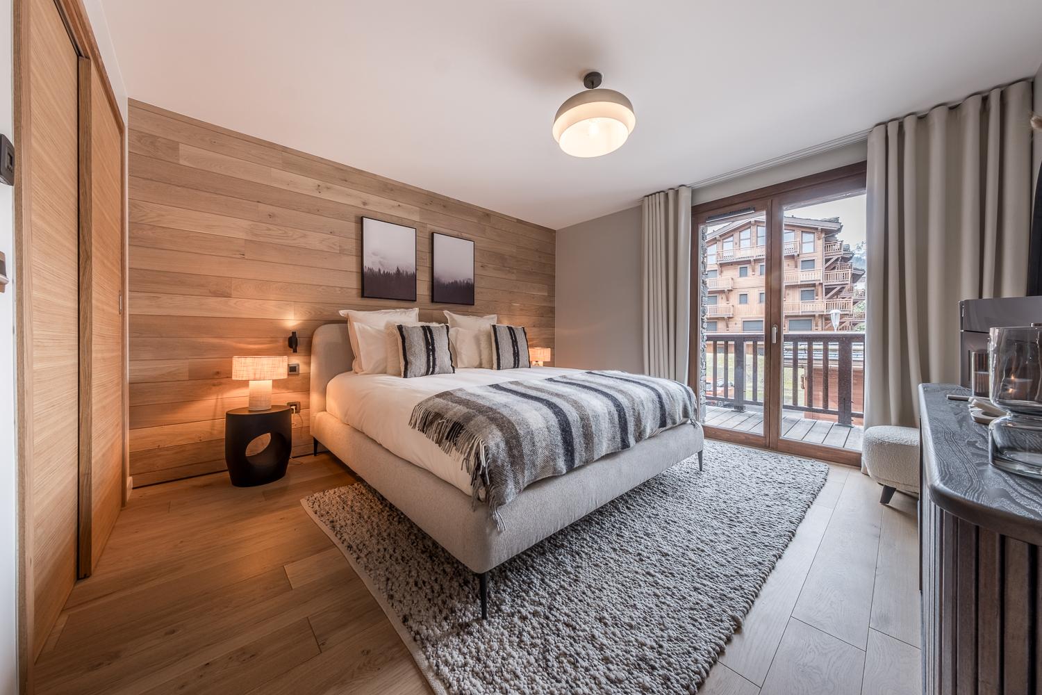 5bf335a4-d2fa-4292-b456-213ebfa3d0d8-1451330