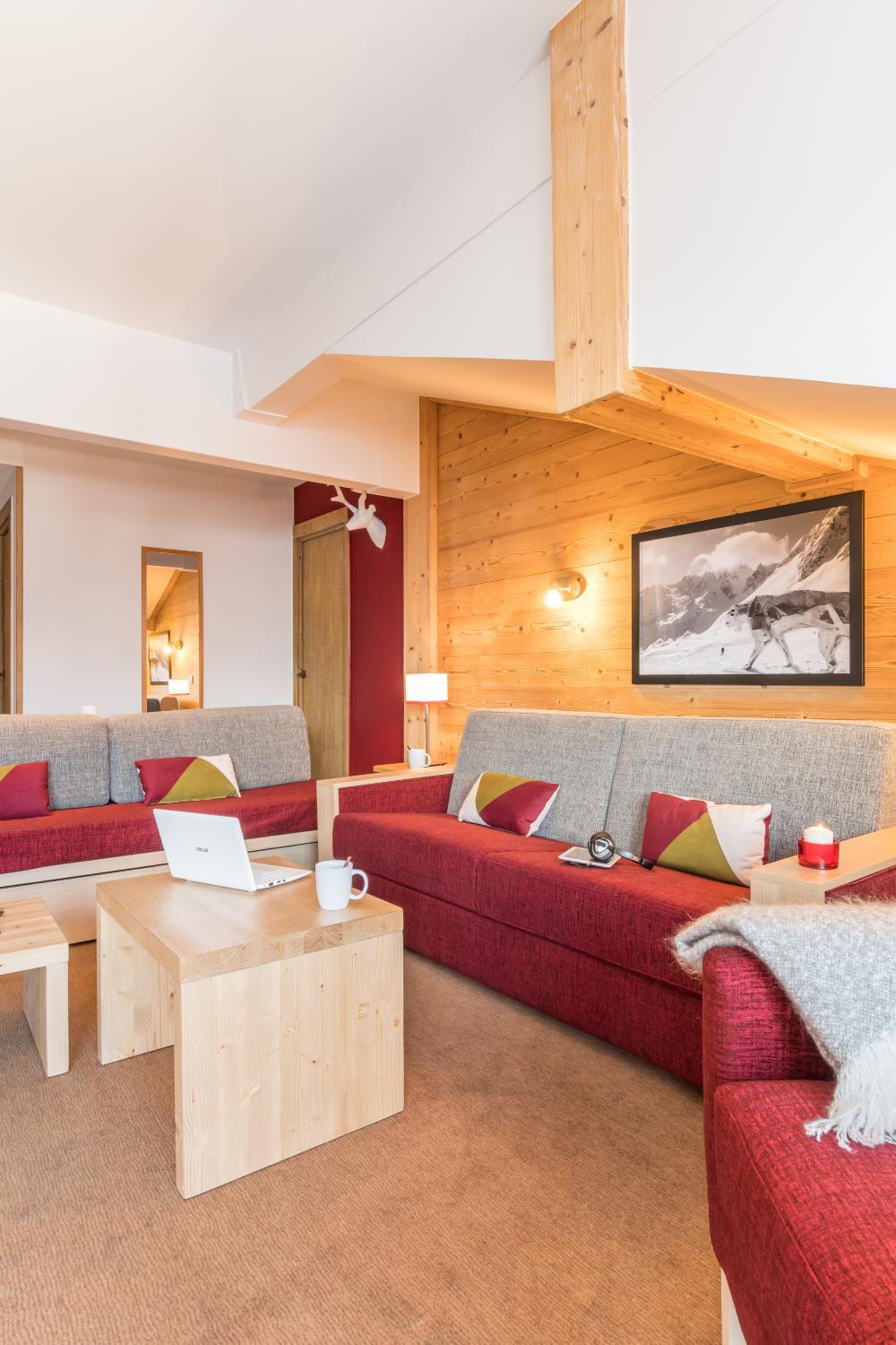6-living-area-2-2-bedrooms-chalet-du-forum-1038688