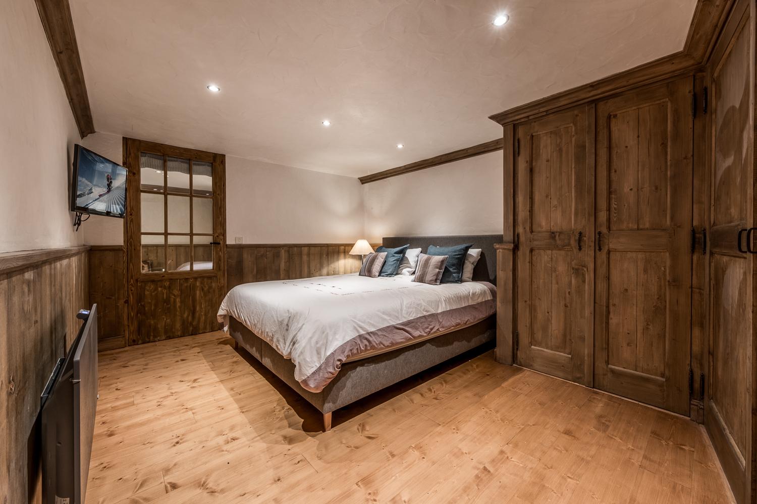 602bf592-e026-472f-817f-af8ca40c01f8-1451727