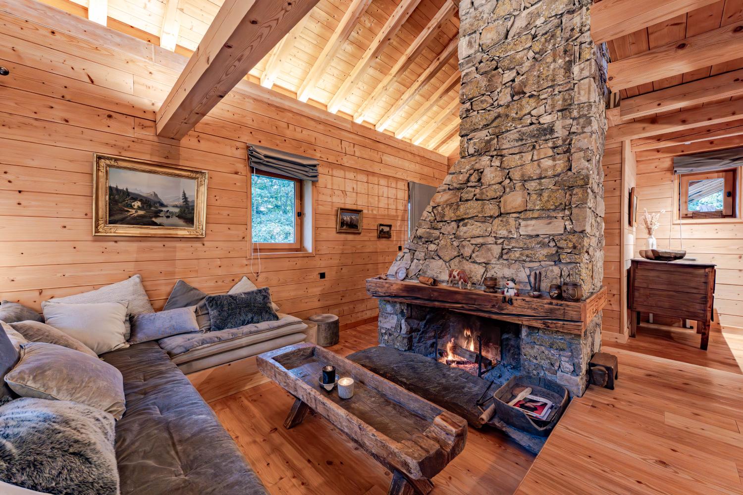 6c04f2a3-9336-4a5d-8a50-71cafce10bd6-1450800