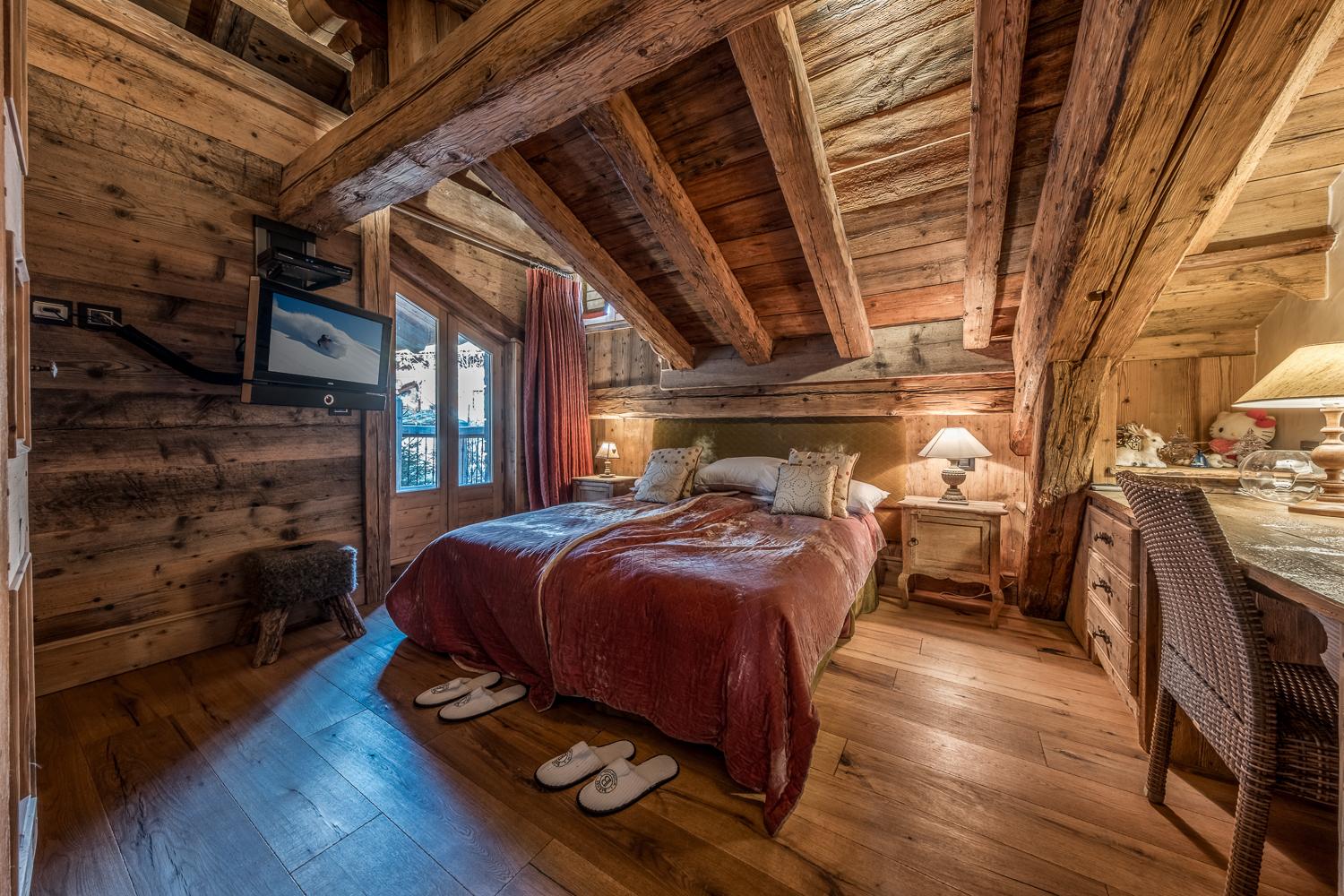 6e3582d9-e322-49d8-b1f5-df6c00f437d0-1451478