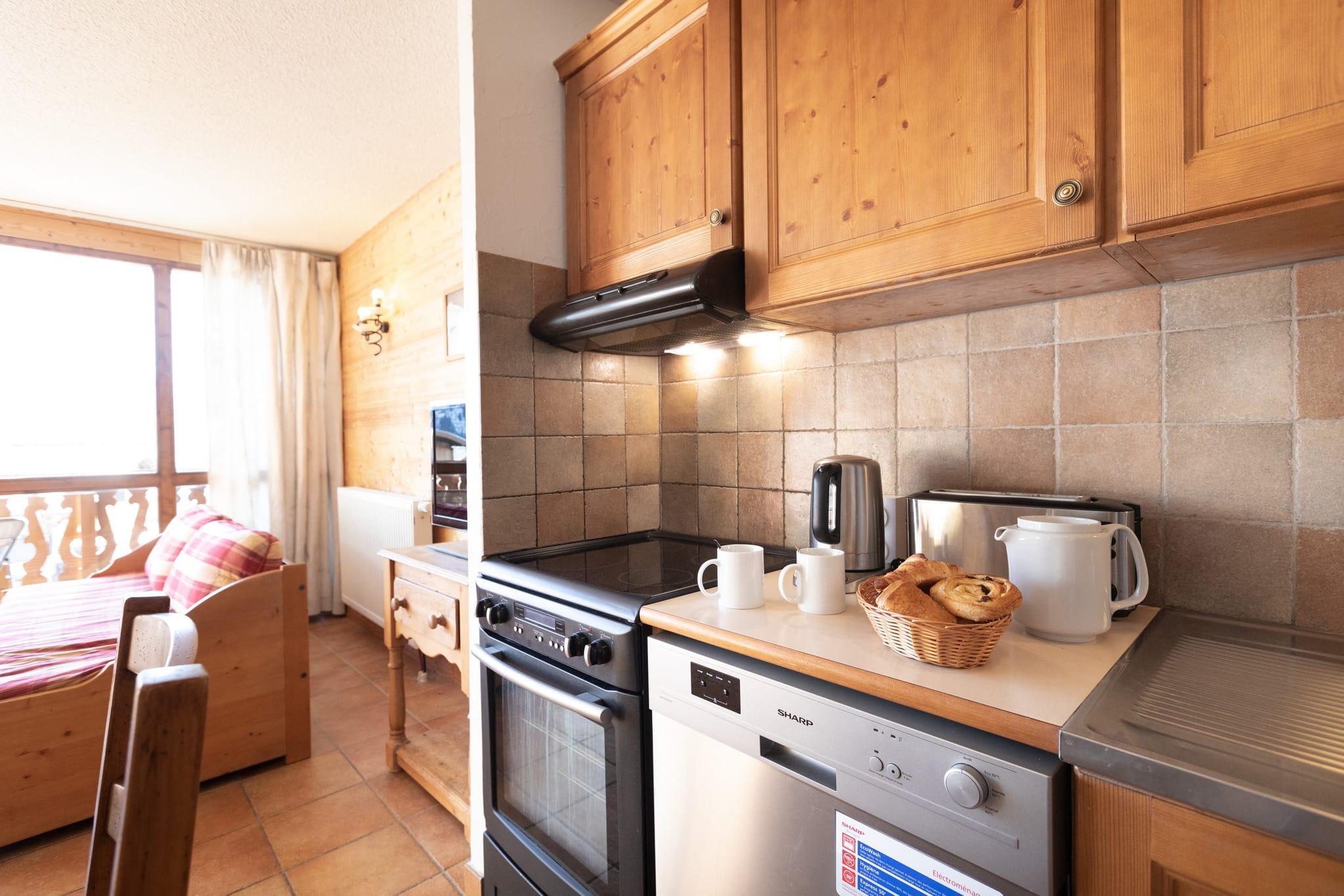 7-092-lesbalcons-apt535-6-8pers-c-reyboz-1462867