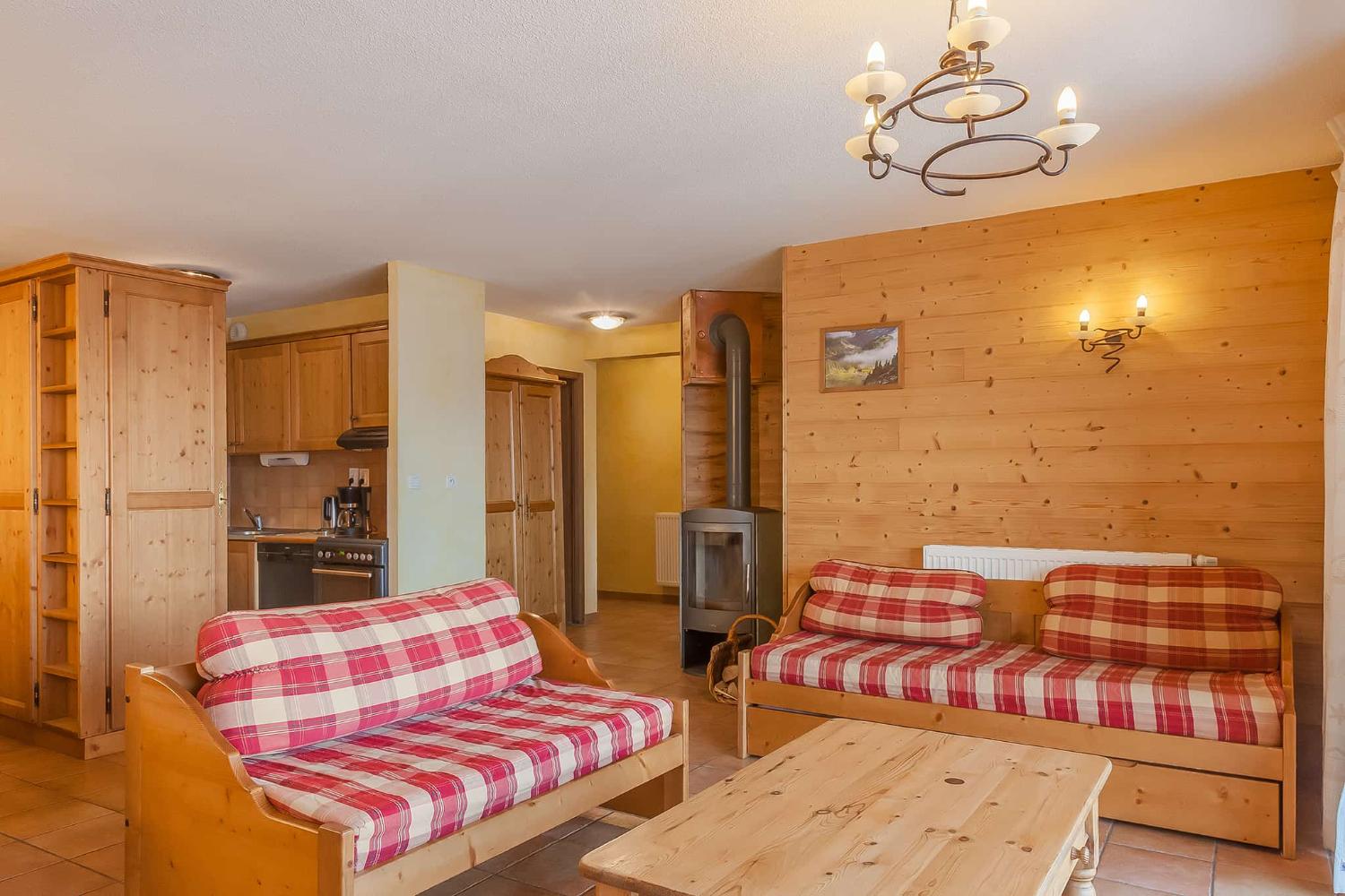 7-blr-types-appartement-8-10pers-sejour-1462824