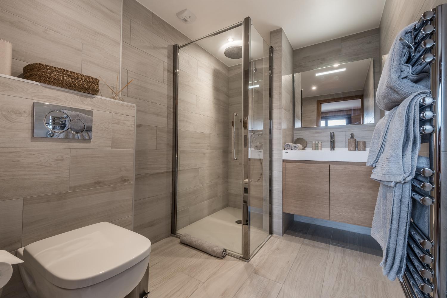 7e4f602e-ef3b-4ee4-bbf1-9c177bfb8501-1451332