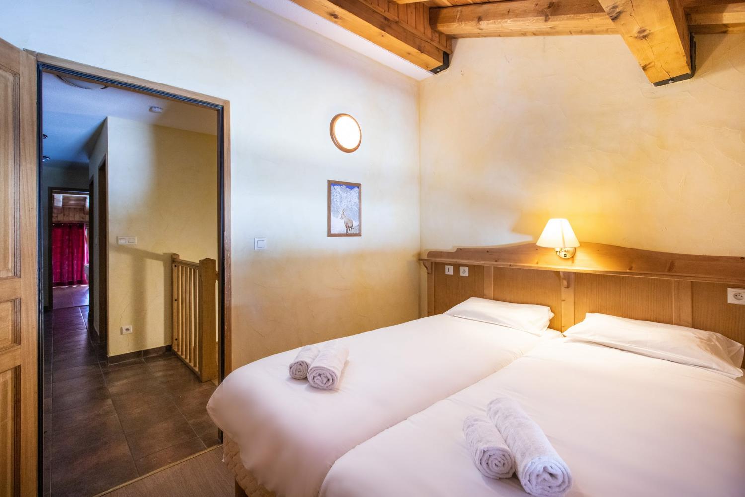 8-127-lesbalcons-apt824-6-8cpers-c-reyboz-1462855