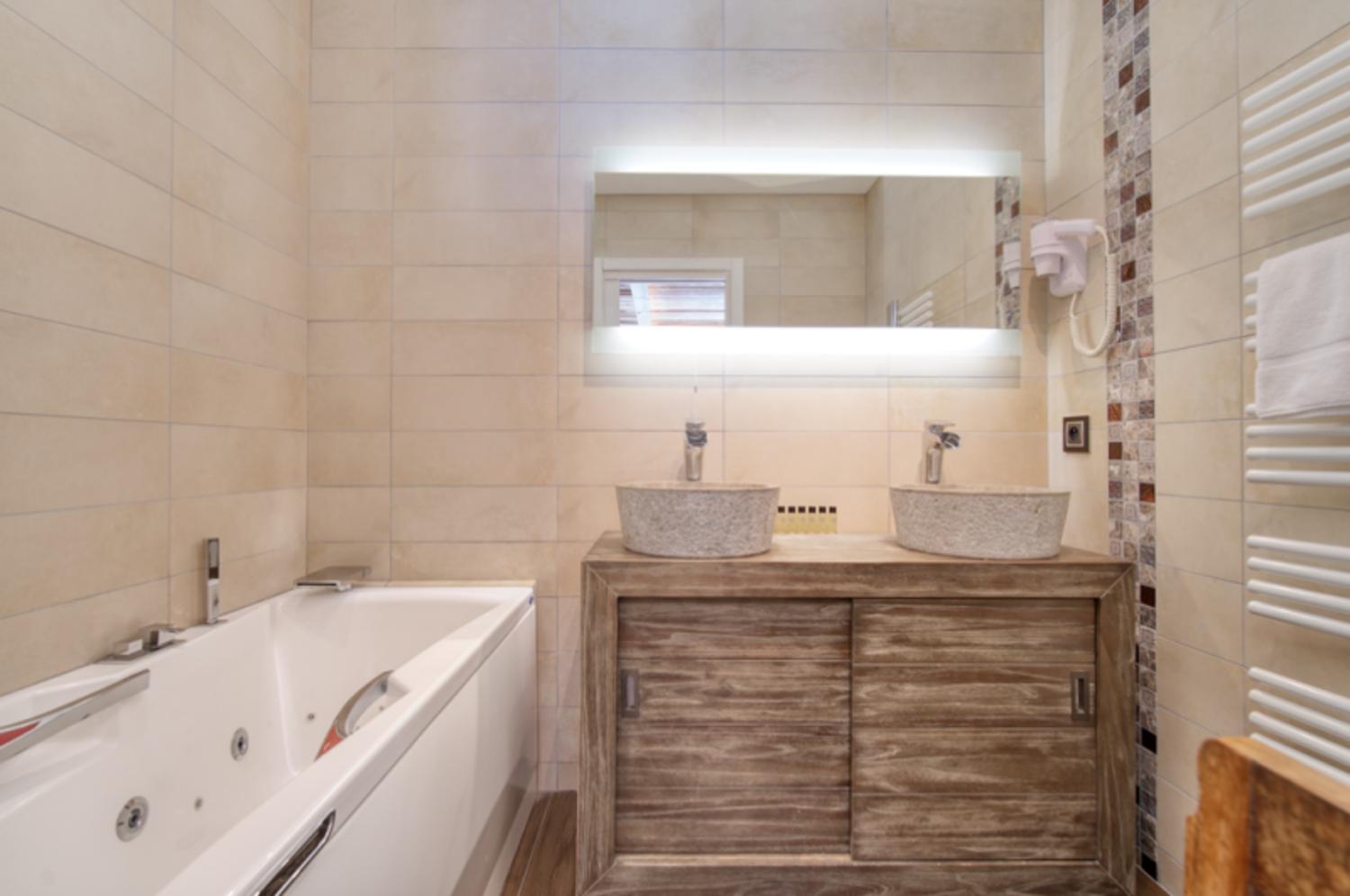 800x600-ensuite4-1-2973930-6437385-1266992