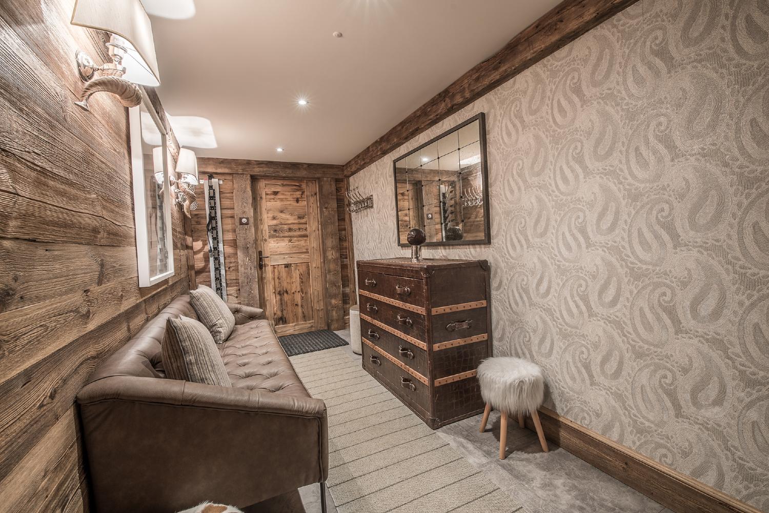 856c9f11-daf1-44de-9f5e-721be7fa3439-1451754