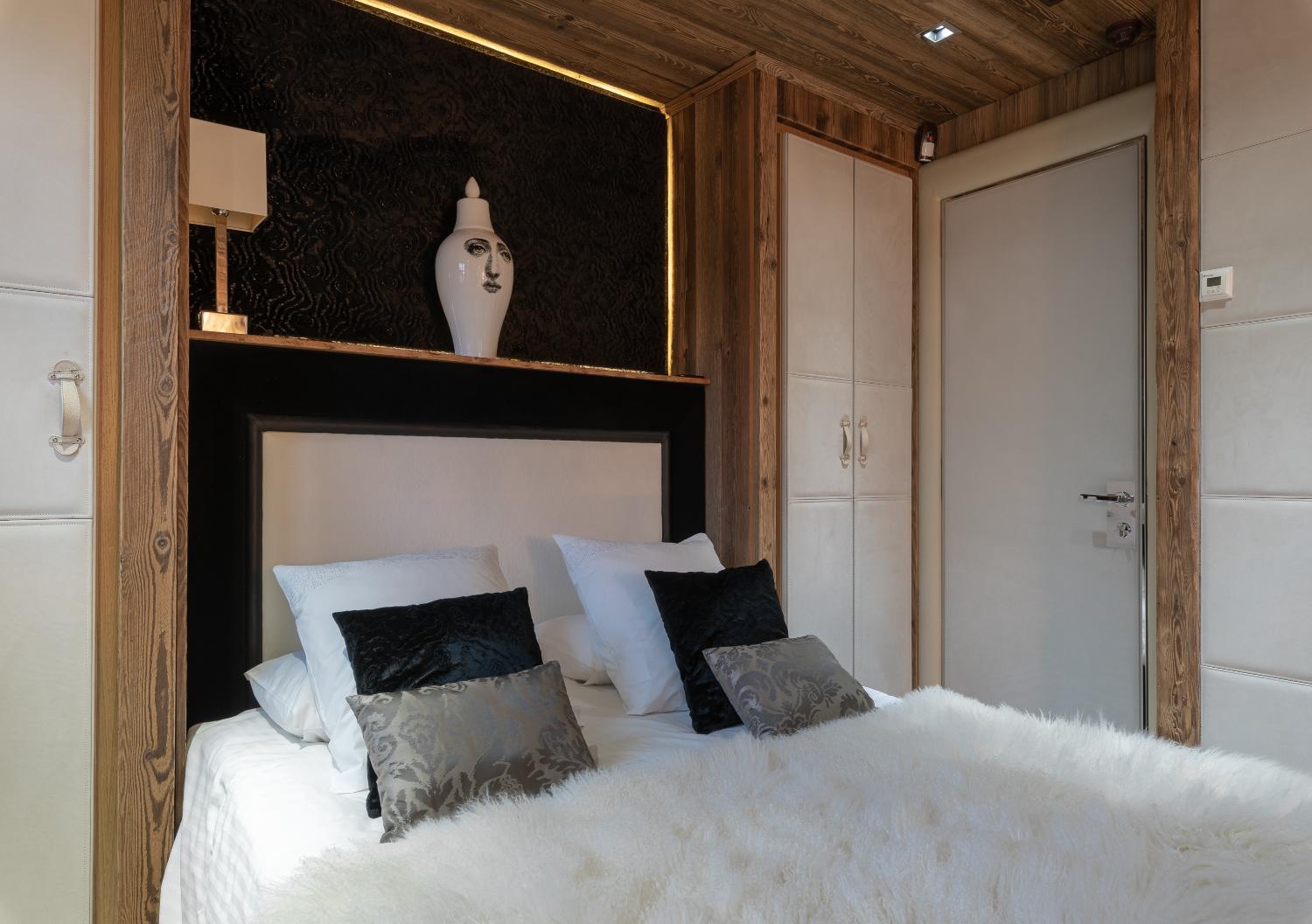 8b74fdc5-a0f8-4dcd-bfd8-171014893d97-1451924