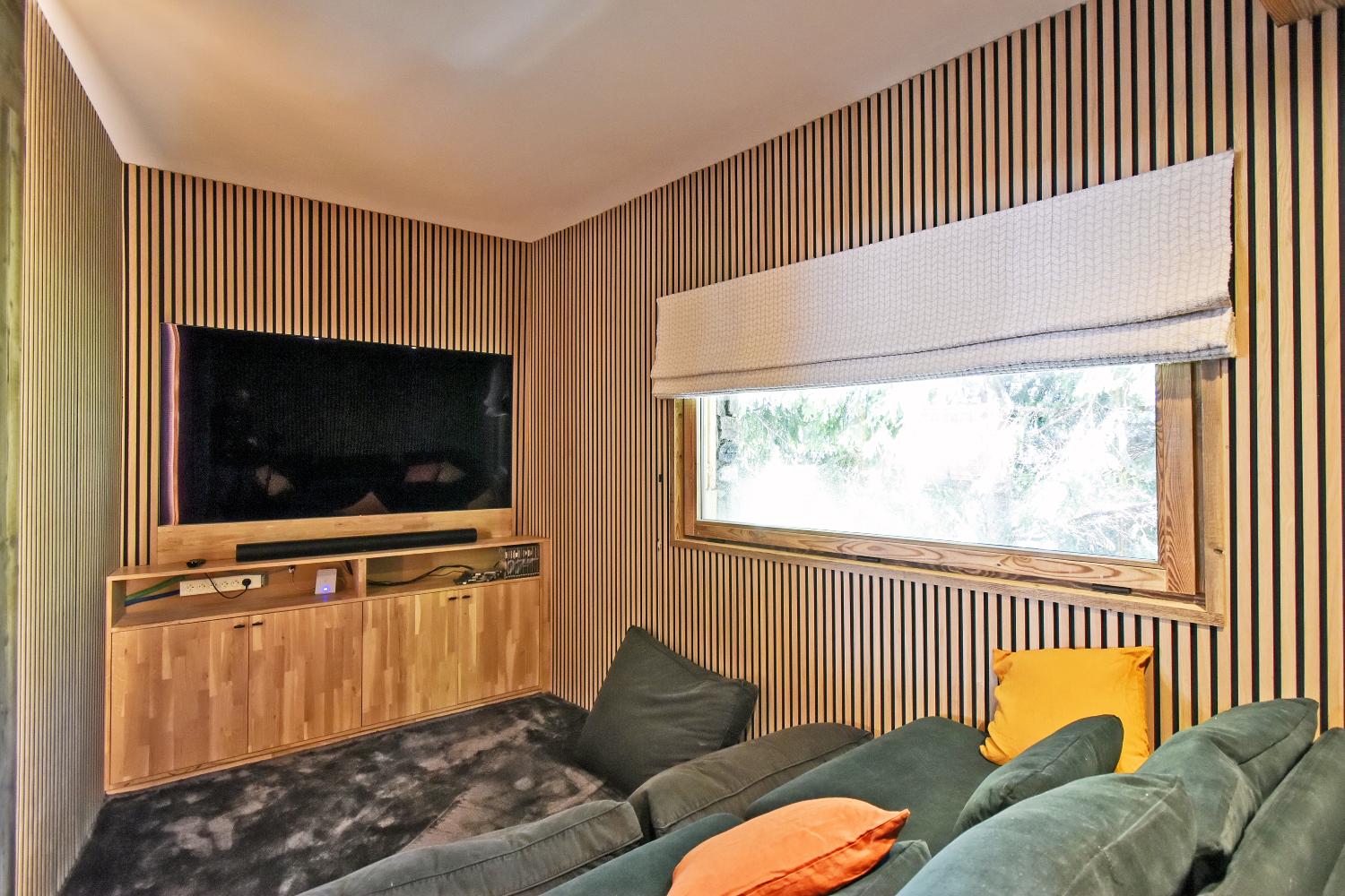 90489046-8cad-4716-bc0e-2229ad9c6c6b-1451001