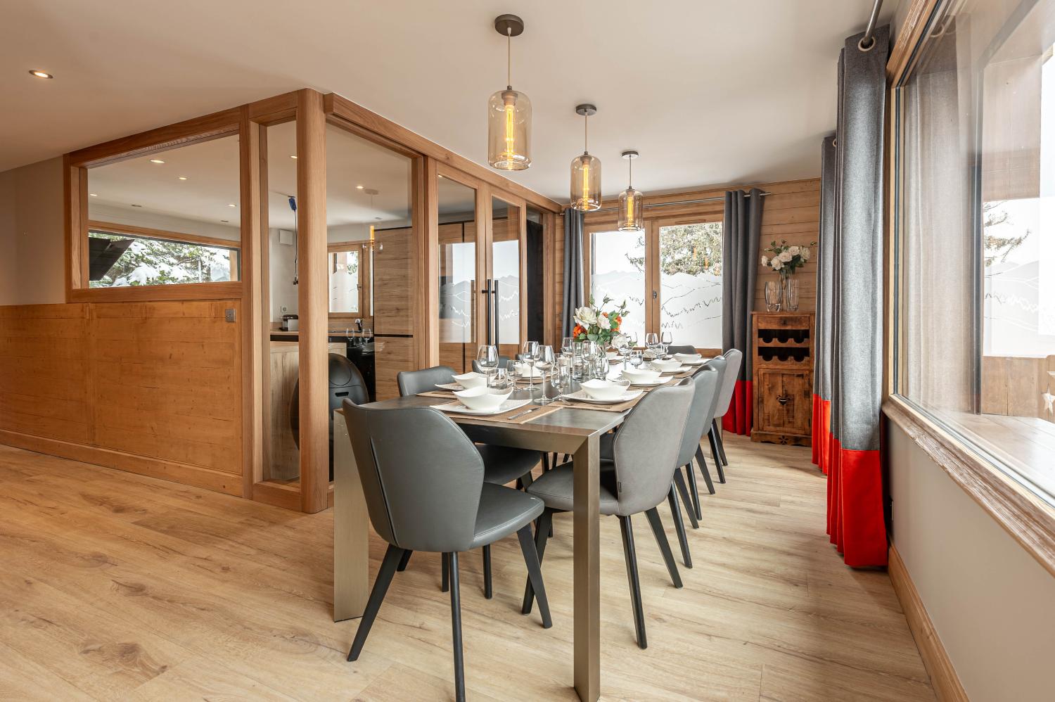 929406e9-7942-424a-9843-131c69bcafde-1451643