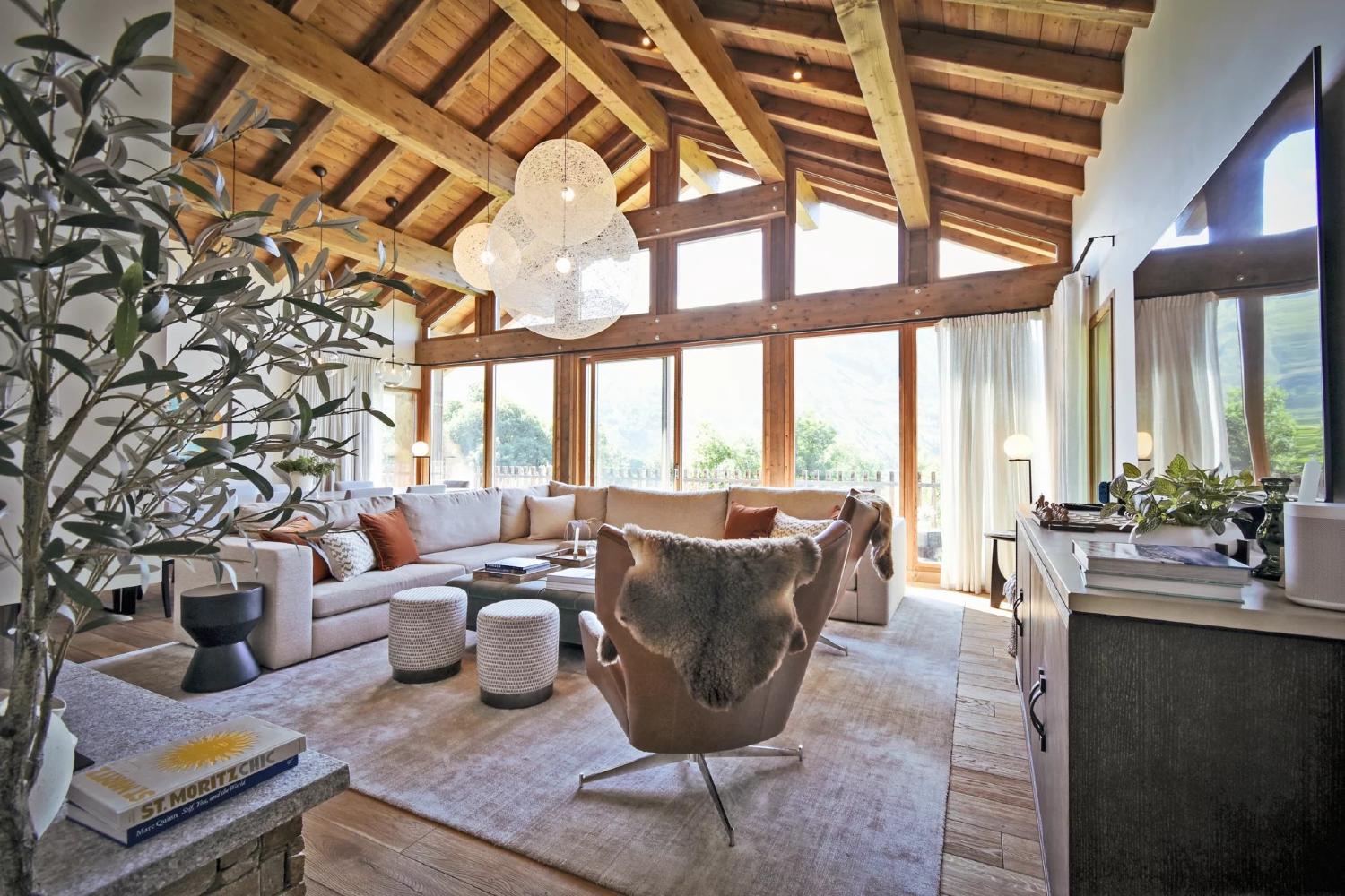 932f9fed-cf71-4359-a460-58557f5ffff5-1451040